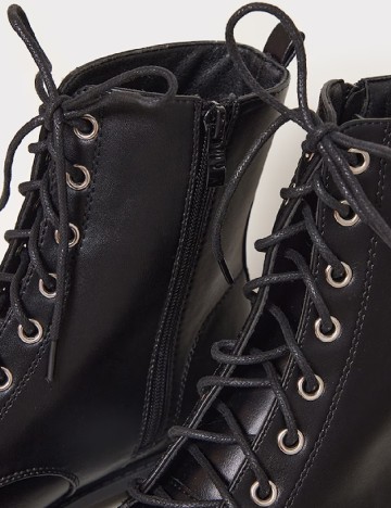 Ghete PrettyLittleThing, negru