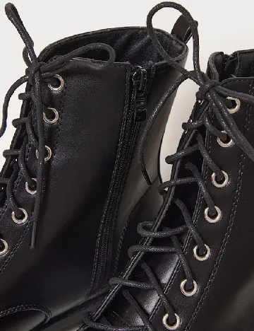 Ghete PrettyLittleThing, negru Negru