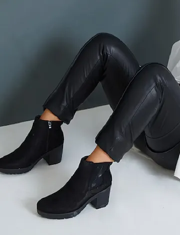 Botine PrettyLittleThing, negru Negru