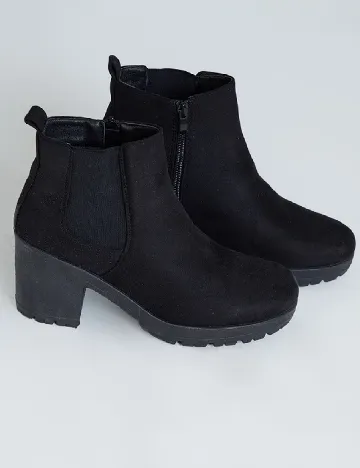 Botine PrettyLittleThing, negru Negru