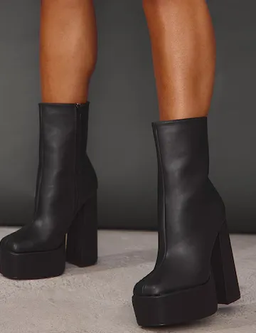 Botine PrettyLittleThing, negru