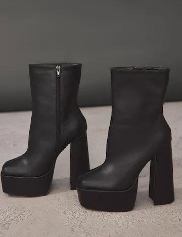 Botine PrettyLittleThing, negru