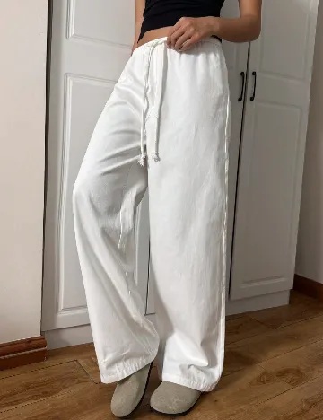 Pantaloni SHEIN, alb