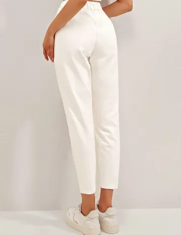 Pantaloni SHEIN, alb