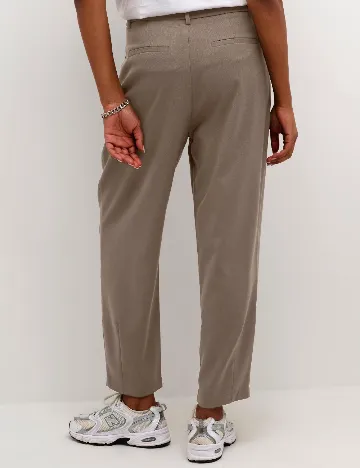 Pantaloni Kaffe, maro