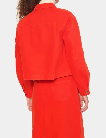 Jacheta Saint Tropez, rosu