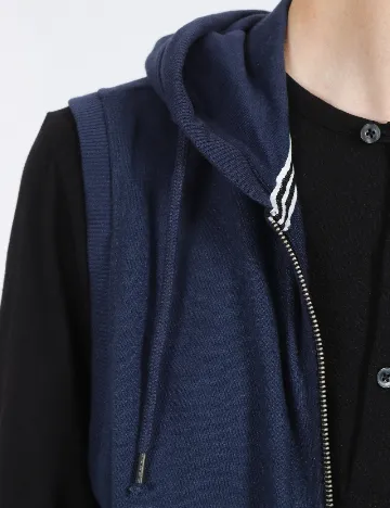 Vesta Bershka, albastru Albastru