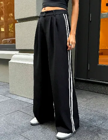 Pantaloni SHEIN, negru