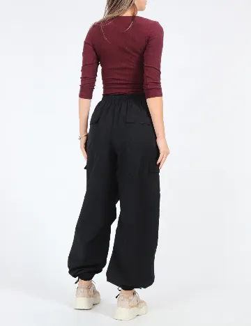 Pantaloni Bershka, negru