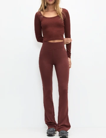 Pantaloni Pull&Bear, maro