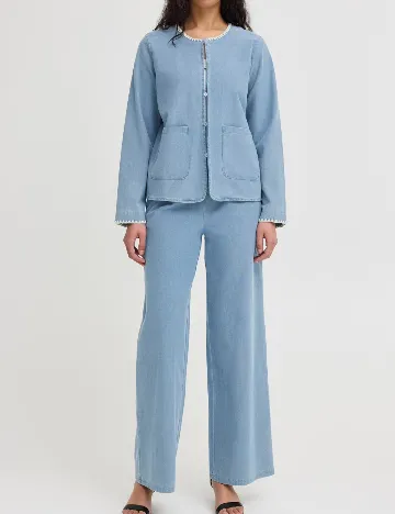 Jacheta Ichi, albastru