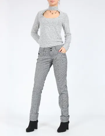 Pantaloni Bershka, gri