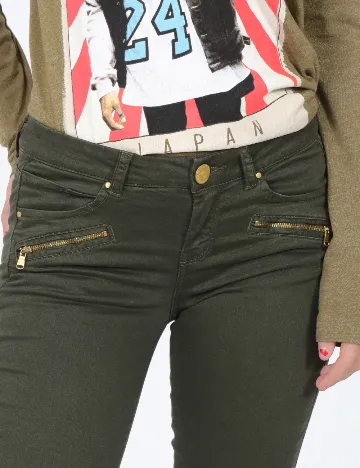 Pantaloni Bershka, verde