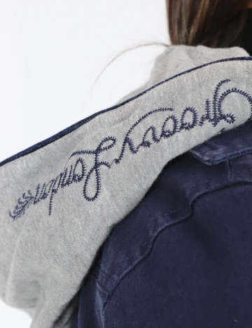 Jacheta Bershka, bleumarin Albastru