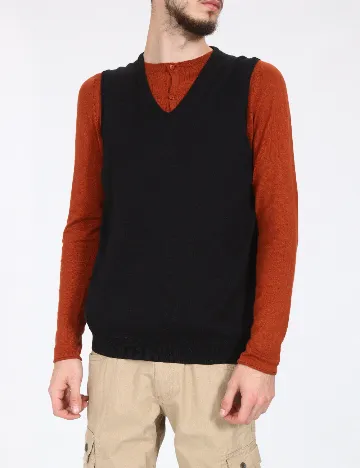 Vesta Zara, negru Negru