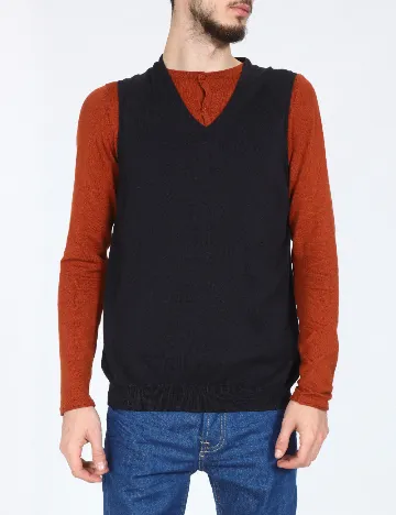 Vesta Zara, negru Negru