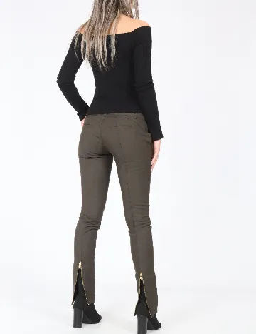 Pantaloni Bershka, verde