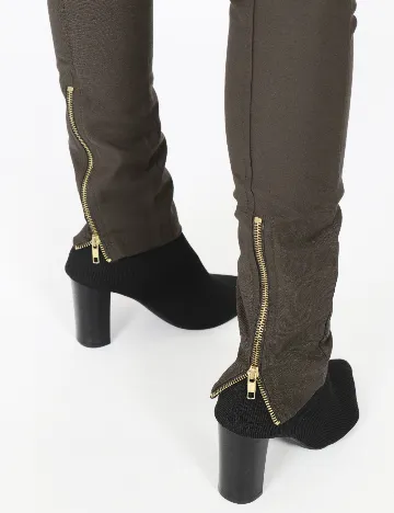 Pantaloni Bershka, verde