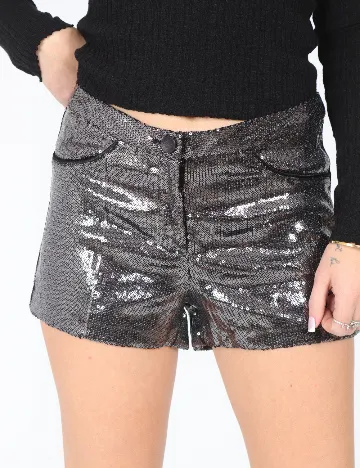 Pantaloni scurti Bershka, gri