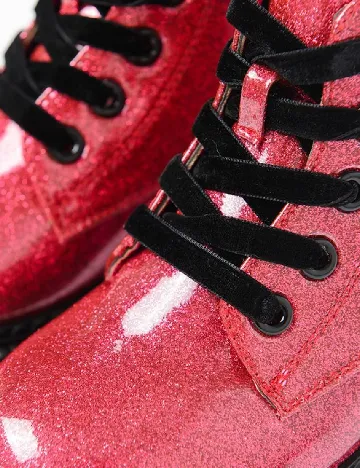 Ghete Cool Club, rosu Rosu