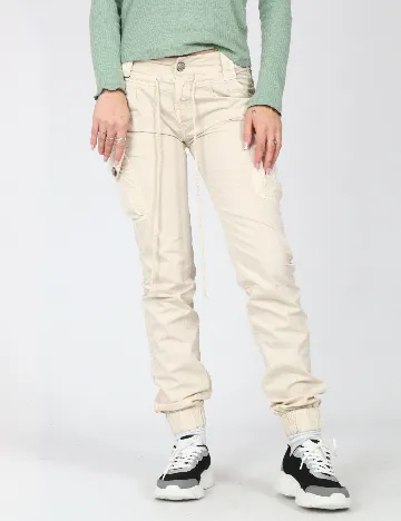 Pantaloni Bershka, bej
