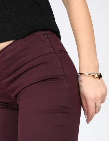 Pantaloni Bershka, pruna
