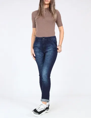 Blugi Bershka, bleumarin