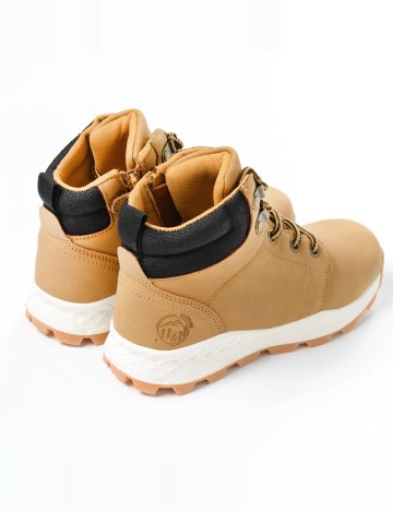 Ghete Cool Club, maro