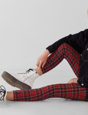 Pantaloni Bershka, mix culori