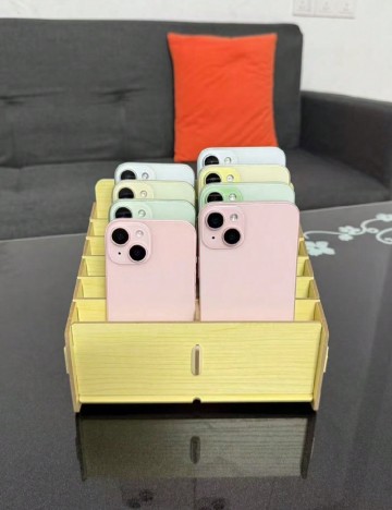 Telefon fals iPhone 15+ SHEIN, verde