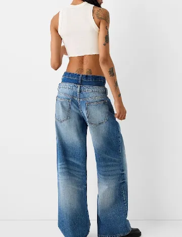 Top Bershka, alb Alb