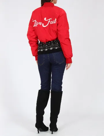 Jacheta Bershka, rosu Rosu