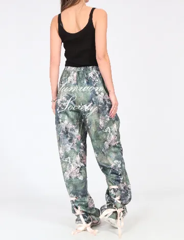 Pantaloni SHEIN, mix culori