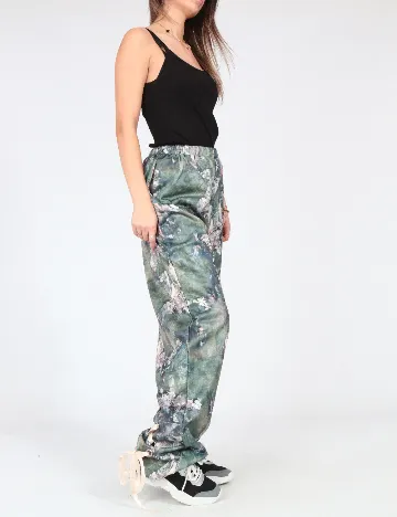 Pantaloni SHEIN, mix culori