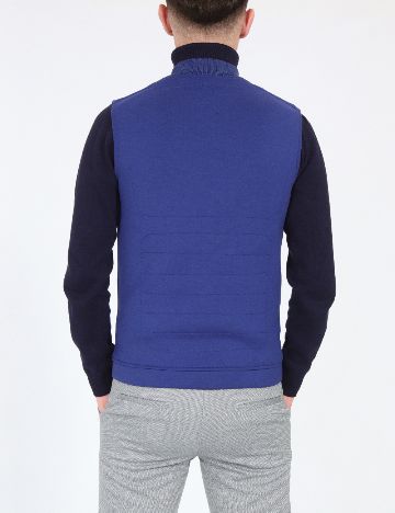 Vesta Zara, albastru