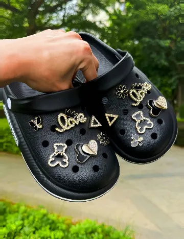 Set charmuri pentru saboti  SHEIN, negru