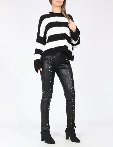 Pulover Bershka, alb/negru Negru