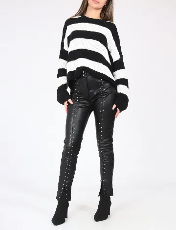 Pulover Bershka, alb/negru Negru