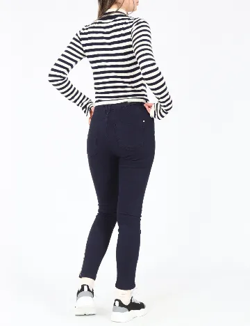 Blugi Bershka, bleumarin Albastru