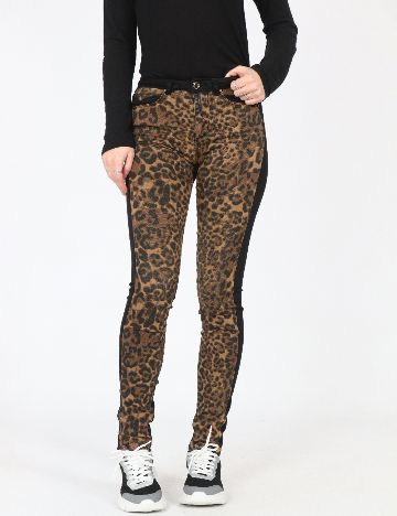 Blugi Bershka, animal print