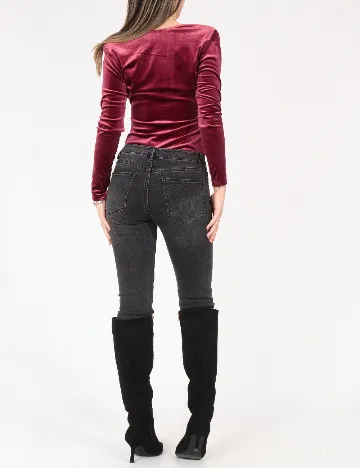 Body Oysho, visiniu Rosu