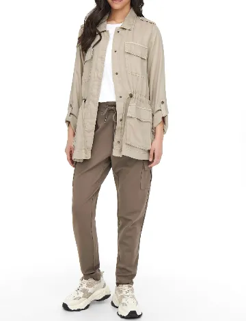 Jacheta Only, bej Crem