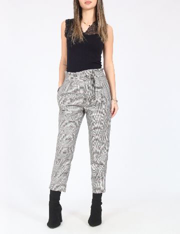 Pantaloni Bershka, gri