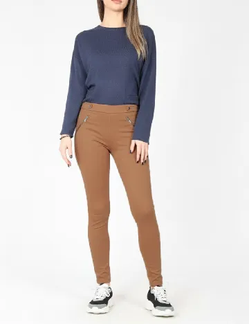 Pantaloni Bershka, maro