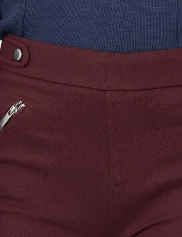 Pantaloni Bershka, visiniu