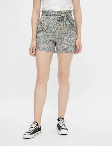 Pantaloni scurti Pieces, floral