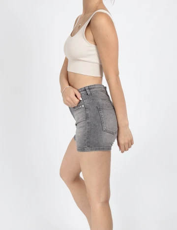Pantaloni scurti Only, gri