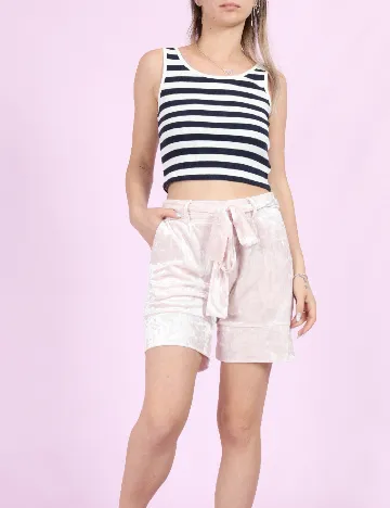 Pantaloni scurti Pieces, roz pal