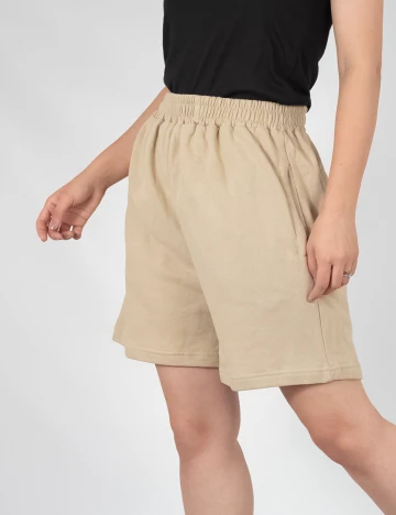 Pantaloni scurti Well Worth UK, maro deschis