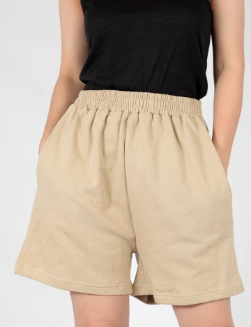 Pantaloni scurti Well Worth UK, maro deschis